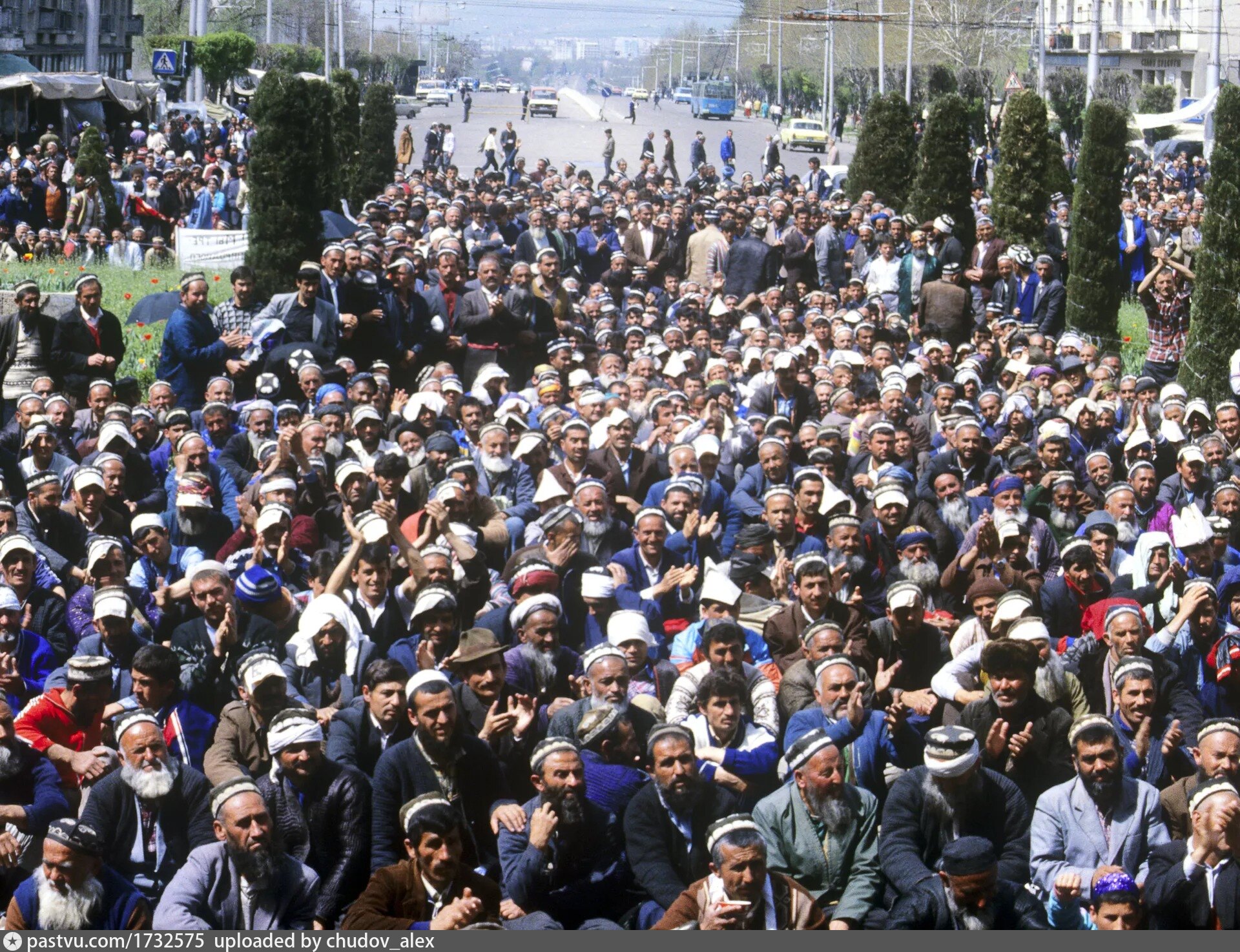Русские в 90 душанбе. Массовые беспорядки в Душанбе (1990). Таджикистан беспорядки 1992.