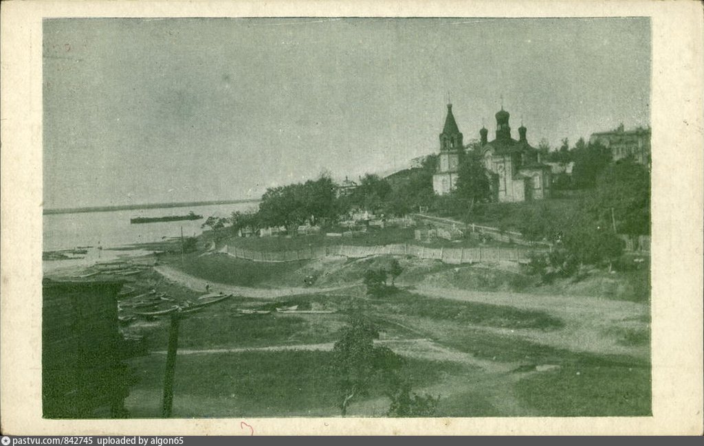 Иннокентьевский храм хабаровск. Иннокентьевская Церковь Хабаровск 1900. Иннокентьевская Церковь Хабаровск 1898 год. Старый Хабаровск Церковь. Иннокентьевский храм Хабаровск фото.