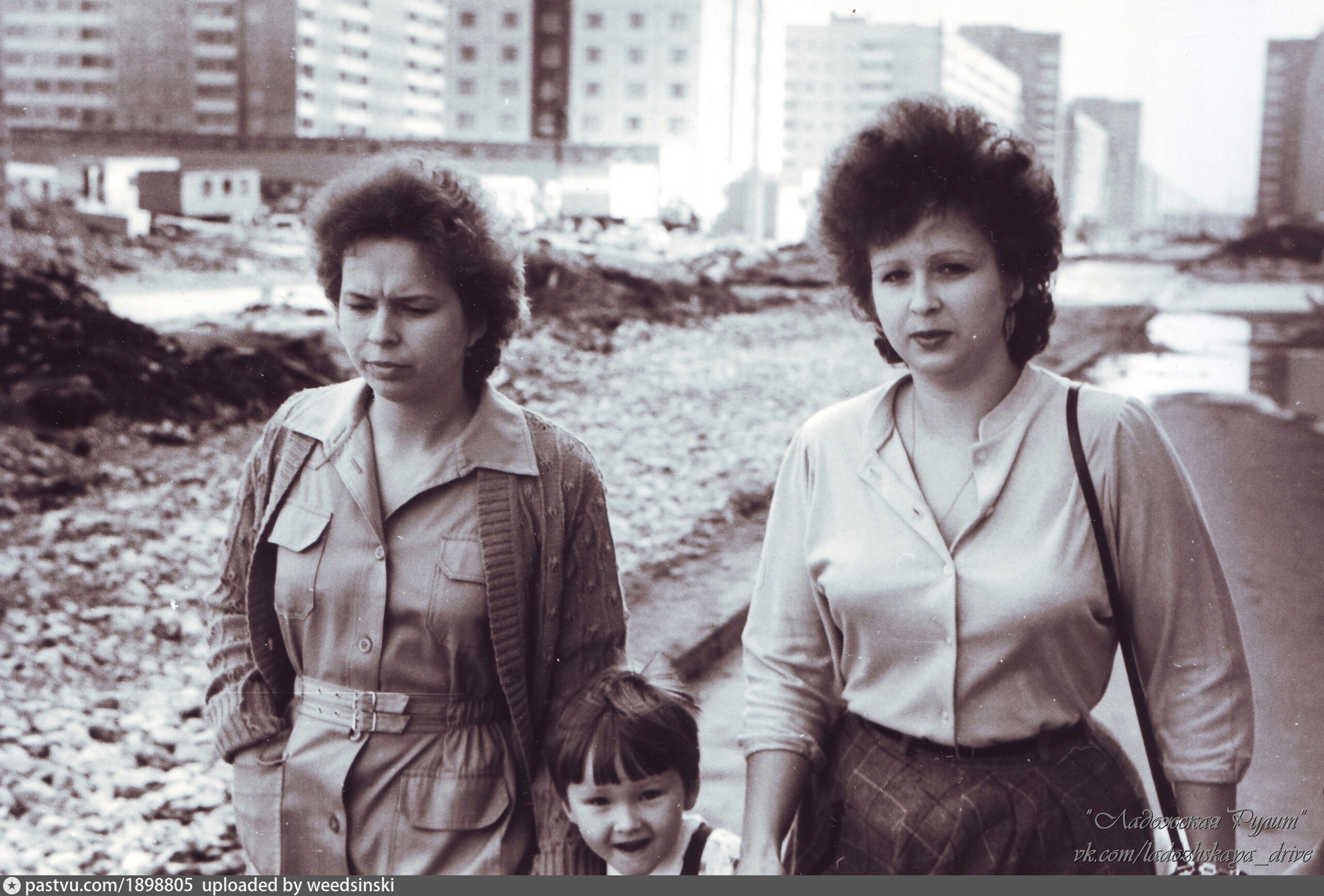 Вид на строительство 120 поликлиники