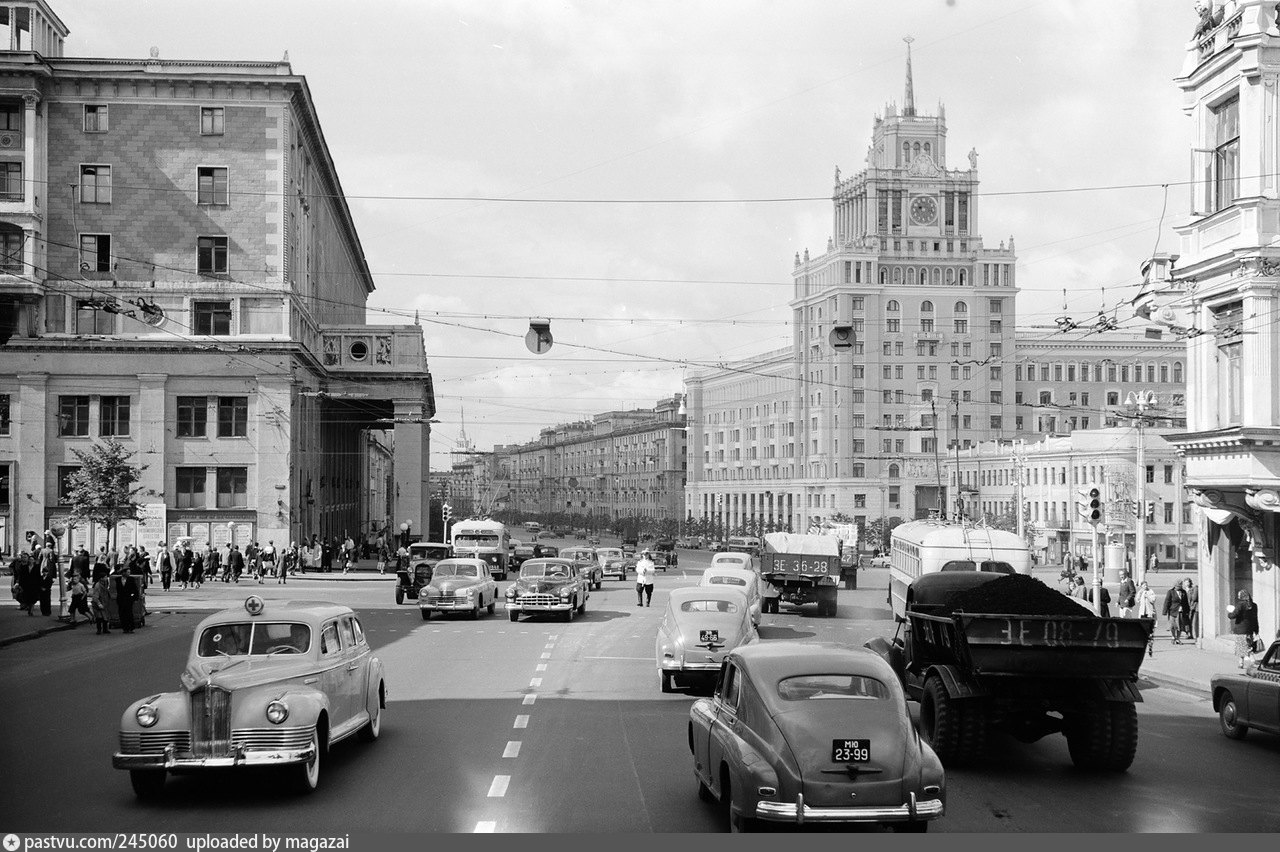 Города старше москвы. Москва 1956 площадь Маяковского. Москва площадь Маяковского 80-е. Площадь Маяковского 1950. Площадь Маяковского в 60-е.