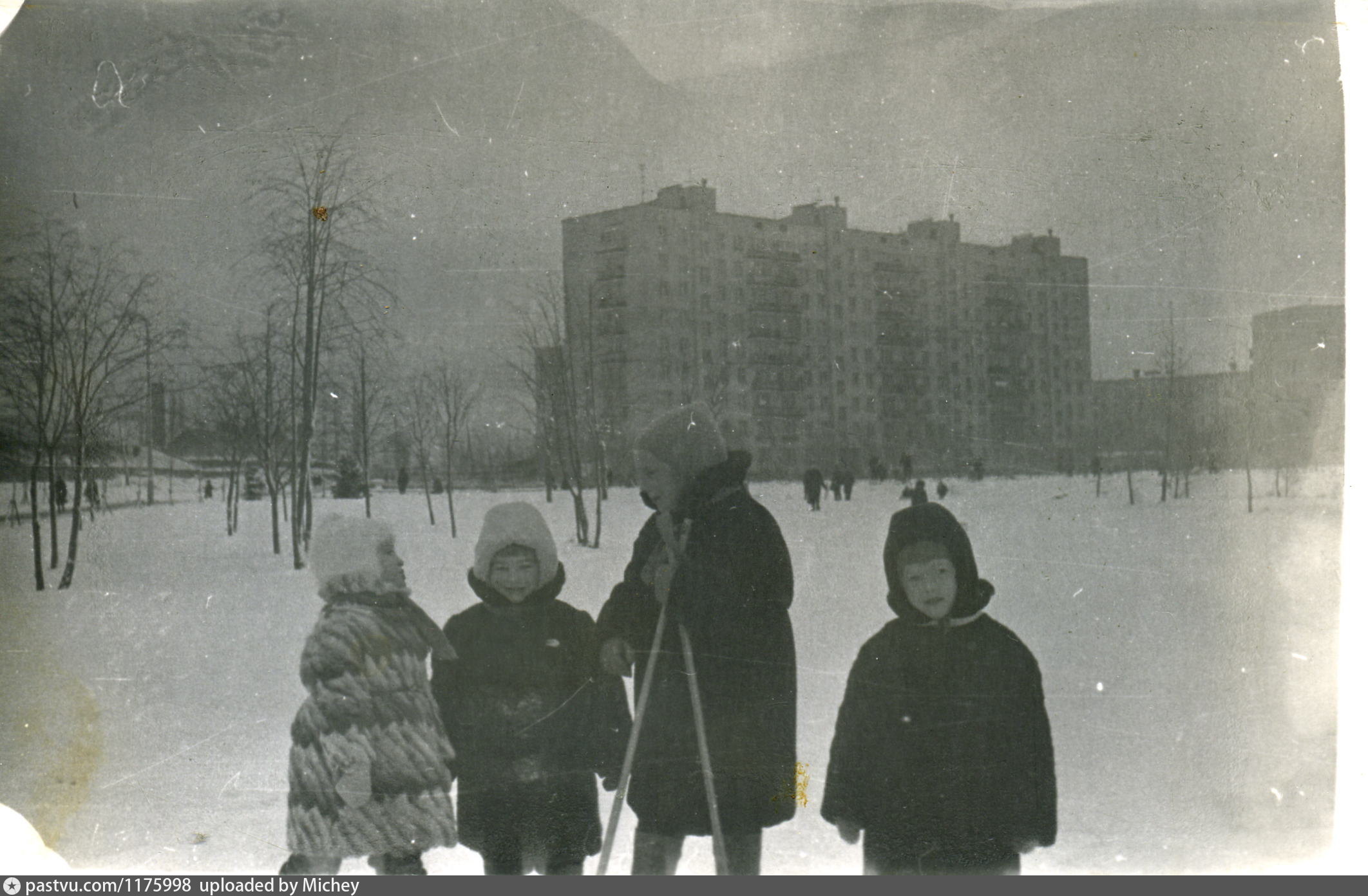 Парк дружбы флотская ул 1а москва фото. Москва 1968 год фото. Флотская улица 13 корпус 3 парк Дружба.