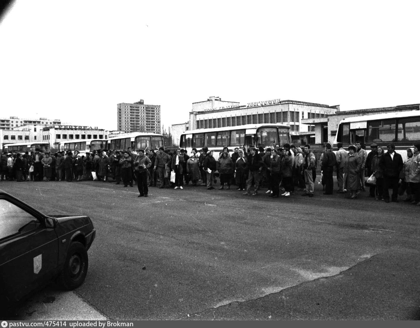 Население припяти. Припять эвакуация 1986. Припять 1986 год эвакуация. Эвакуация города Припять 27 апреля 1986. Припять 1993 год.