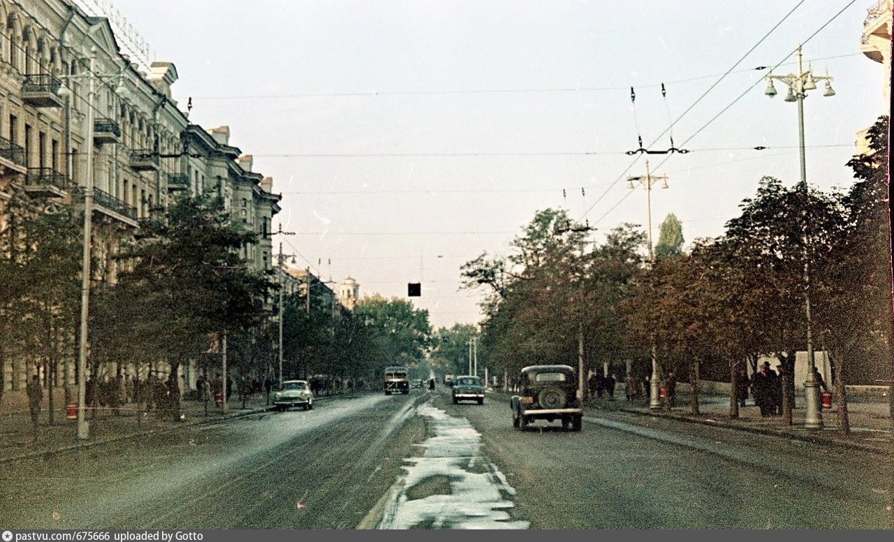 Ростов в ссср. Улица большая Садовая Ростов на Дону в 1960. Ростов на Дону 1960. Театральная площадь Ростов на Дону 1960 годов. Площадь Станиславского 1960.