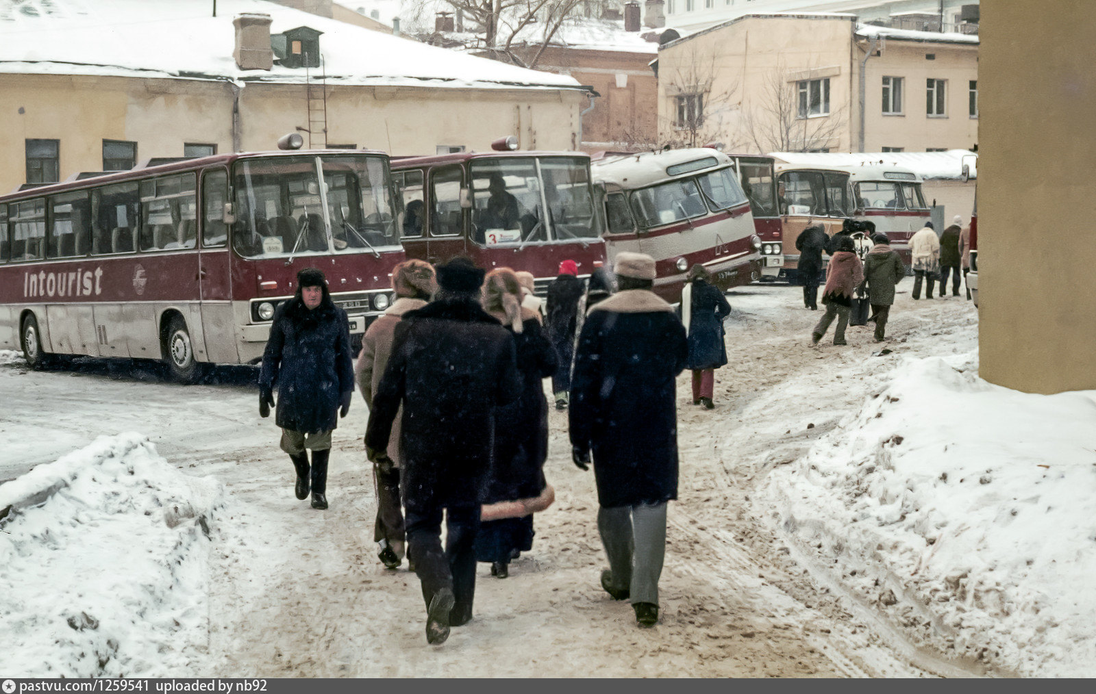 Ссср 1976. Москва 1976 г. Интересные автобусы. Москва 1976 год фото. Москва январь 1976 года.