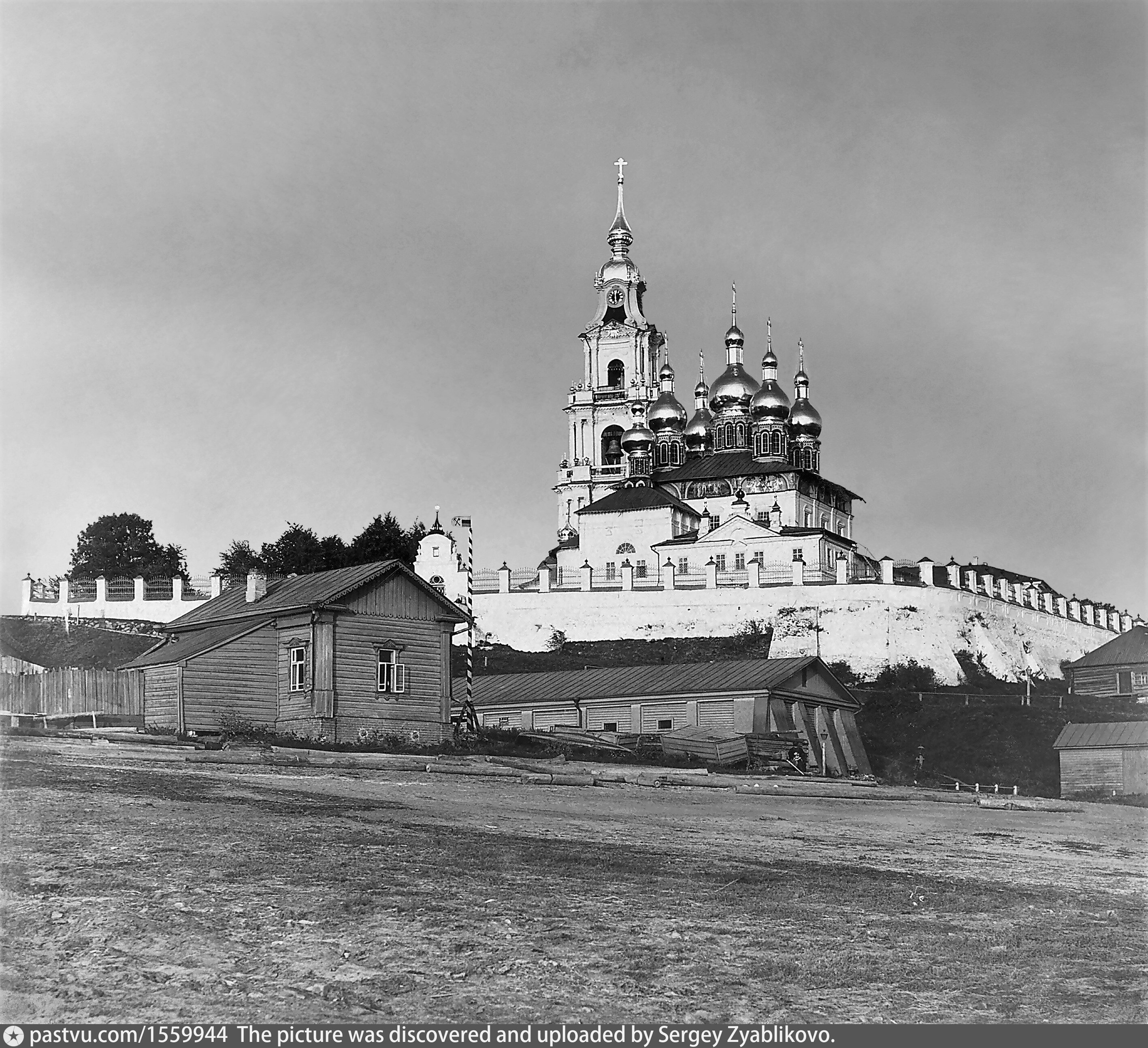 Кострома части. Успенский собор (Кострома). Богоявленский собор Кострома Костромского Кремля. Кострома колокольня Успенского собора. Успенский собор Костромского Кремля.