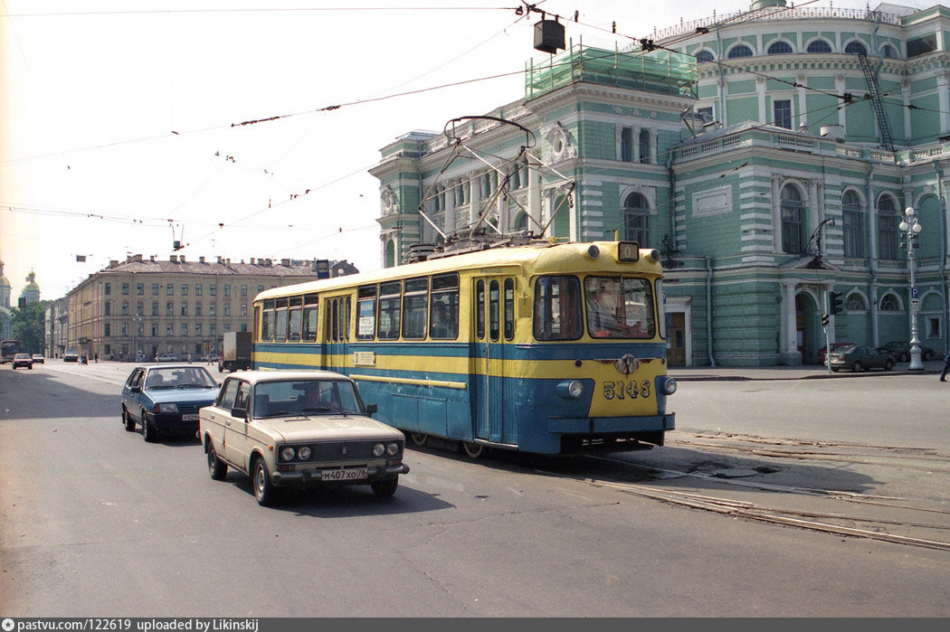 Петербург 2000. Санкт-Петербург 2000. Питер 2000 год. Трамвай Театральная площадь СПБ. Транспорт СПБ В 2000.