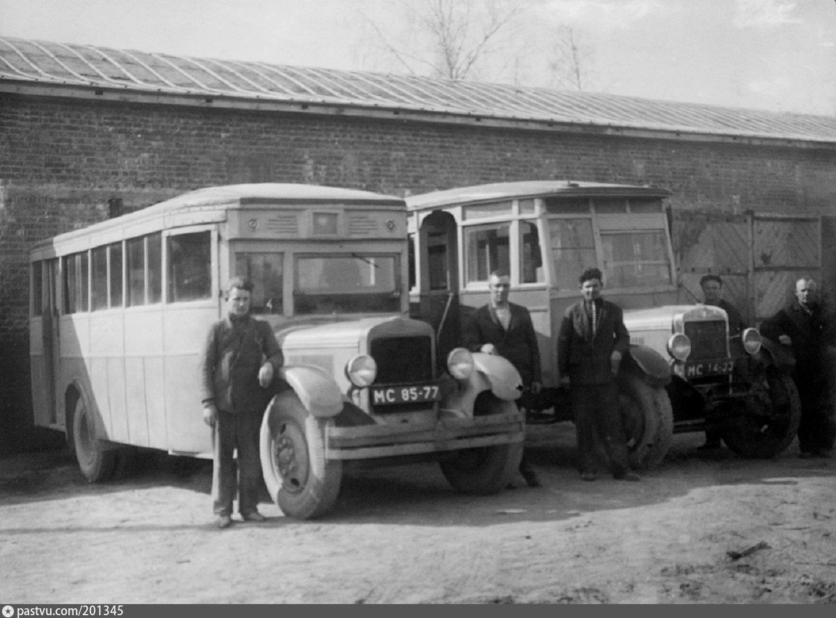 Автобусы прошлых лет. Советский автобус ЗИС 8. АМО-4 автобус. ЗИС 1930. ЗИС 8 1936.