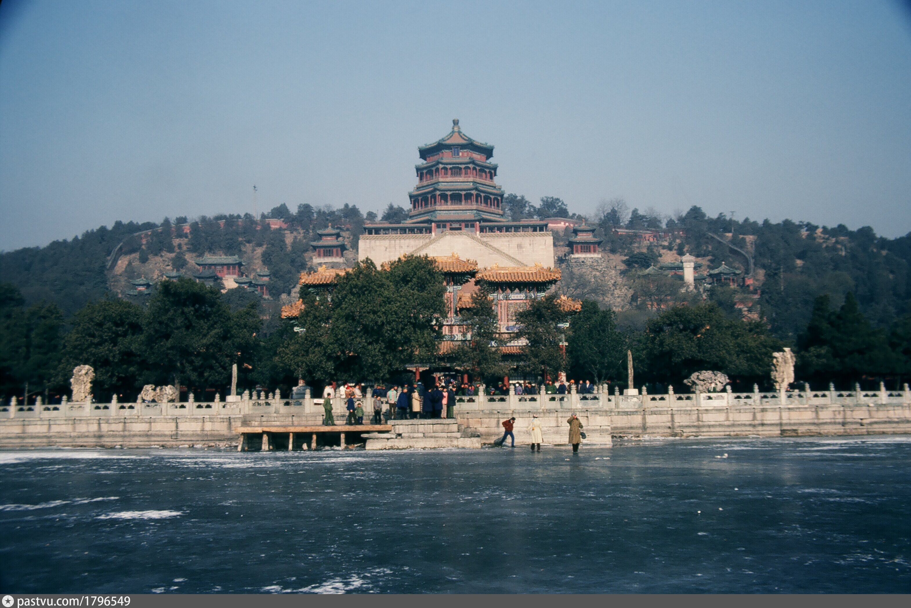 Дворец куньмин. Пекин 1980. Дворец прездента Тайвань 1980. What happened to the old Summer Palace of Beijing?.