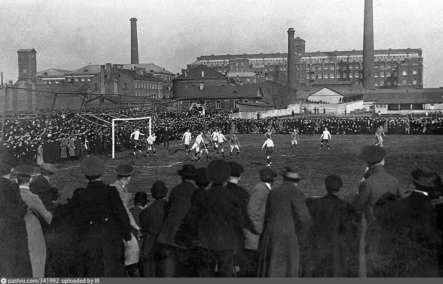 1913. Футбол в начале 20 века в Петербурге. Россия футбол 1913 год. ФК Санкт-Петербург 1913 год. Футбол в дореволюционной России.