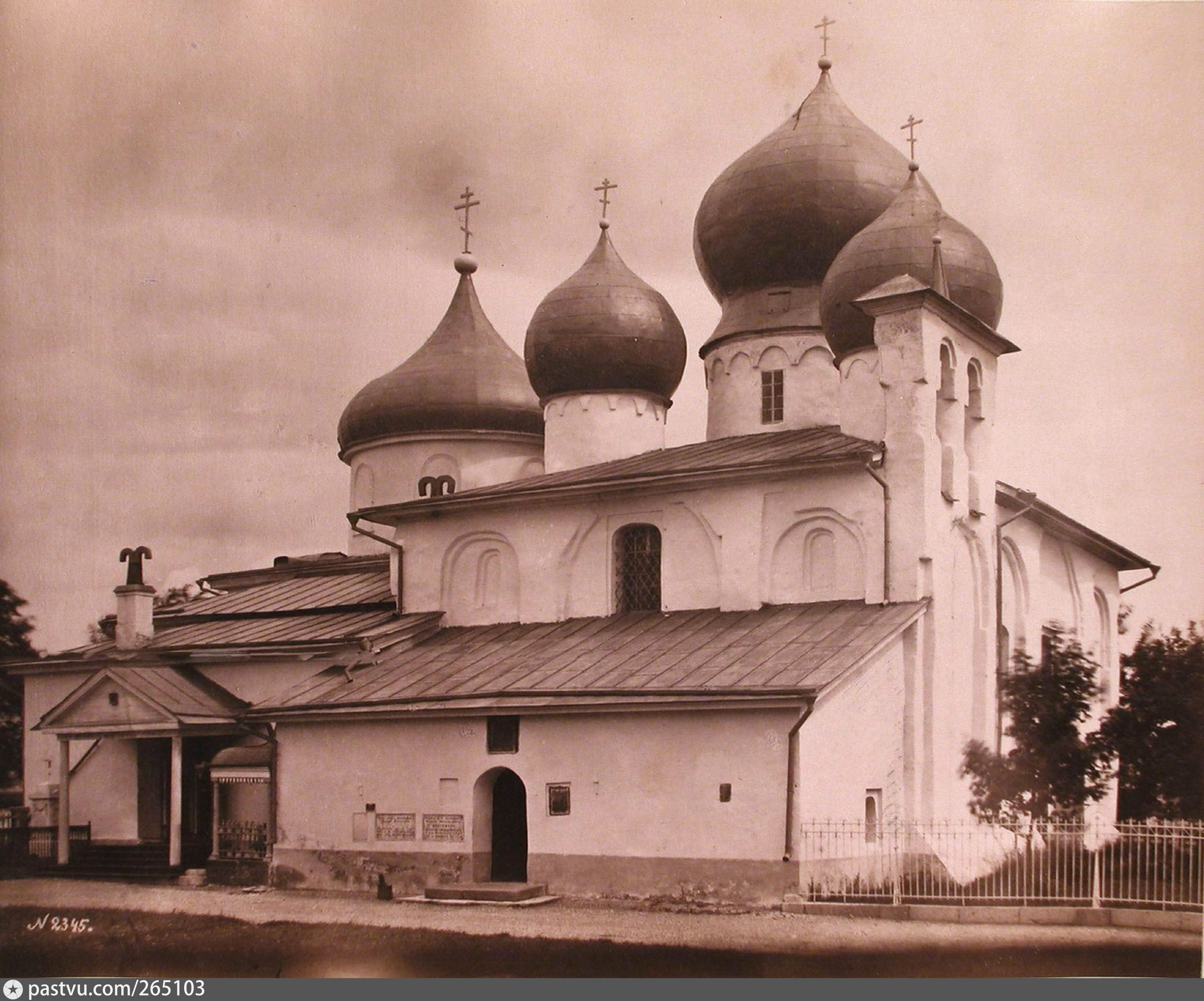 Монастыри 14 15 века. Иоанно-Предтеченский монастырь (Псков).