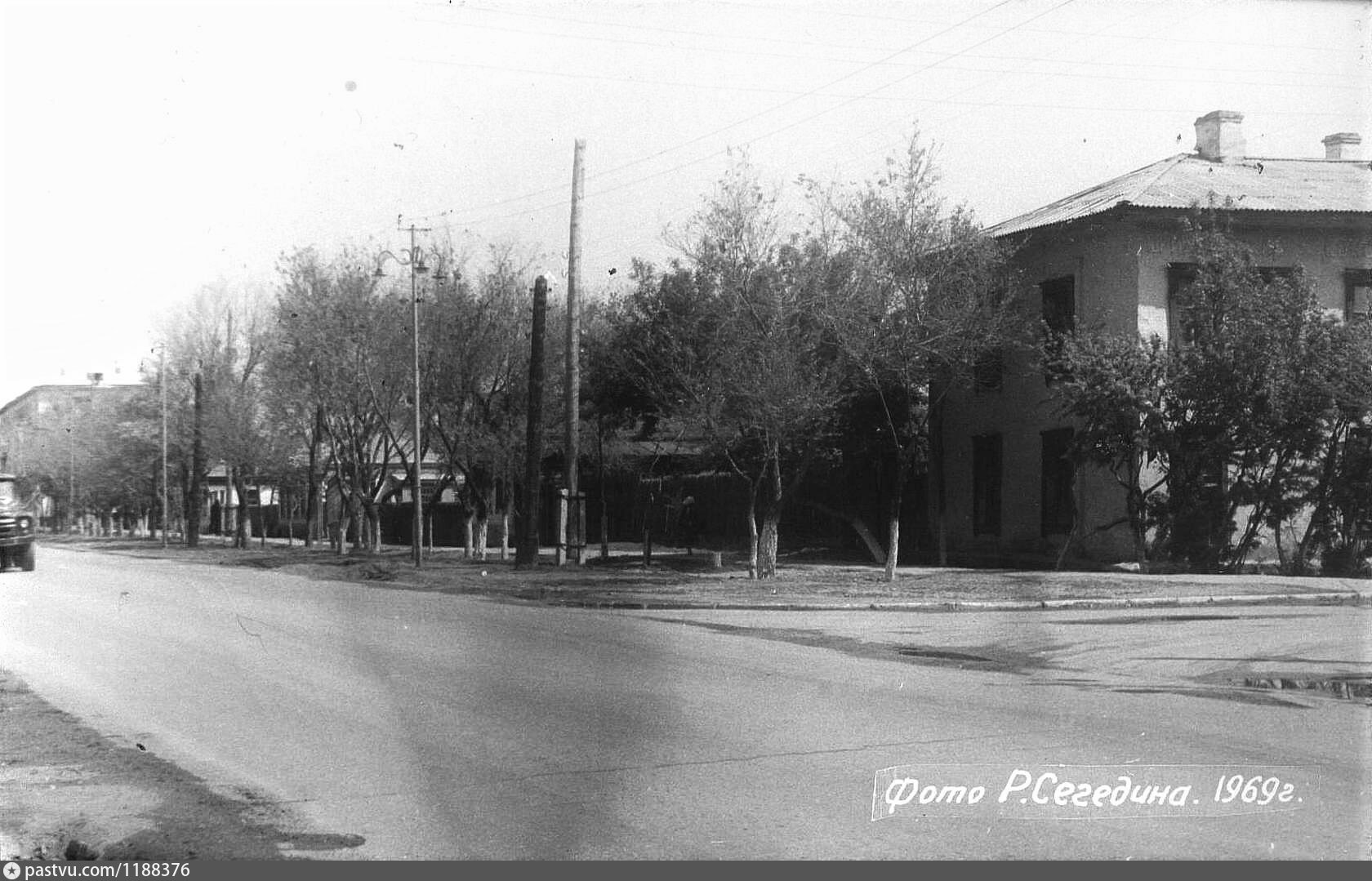 Самара актюбинск. 1956 Актюбинск. Старое кладбище г. Актюбинска. Первые поселенцы Актюбинска. Старый Актюбинск улица Дзержинского.