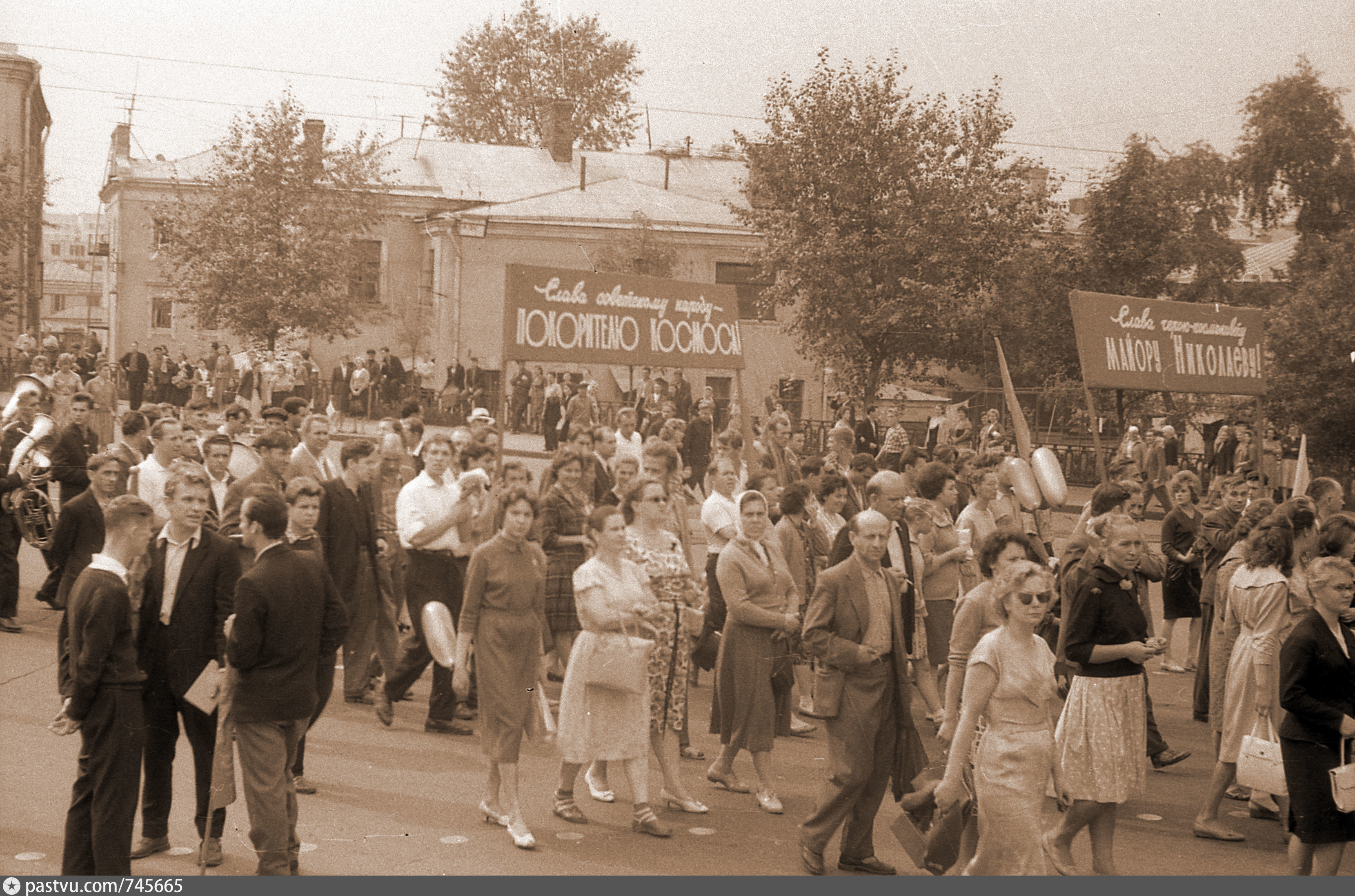 Улица встреч. Краснохолмская улица Москва история. Каспийская улица 1969 год.