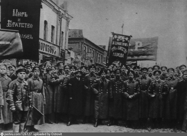 Демонстрации февраль 1917. Февральская революция 1917. Революция февраль 1917. Митинг революция 1917.