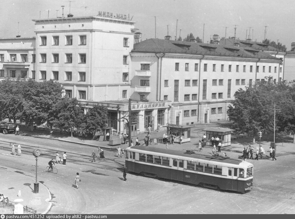 Улица кировская нижний. Пр Кирова г Горький 1970. Улица Кирова Нижний Новгород. Пр Кирова Нижний Новгород. Г. Горький проспект Кирова 70е годы.