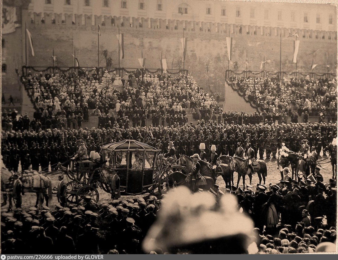 Бал мышковской 1896 года. "Коронация Николая II. Москва. 1896. . Москва 1896 год. На коронации Николая II.. 1896 Коронация Николая 2. Коронация Николая 2 на красной площади.