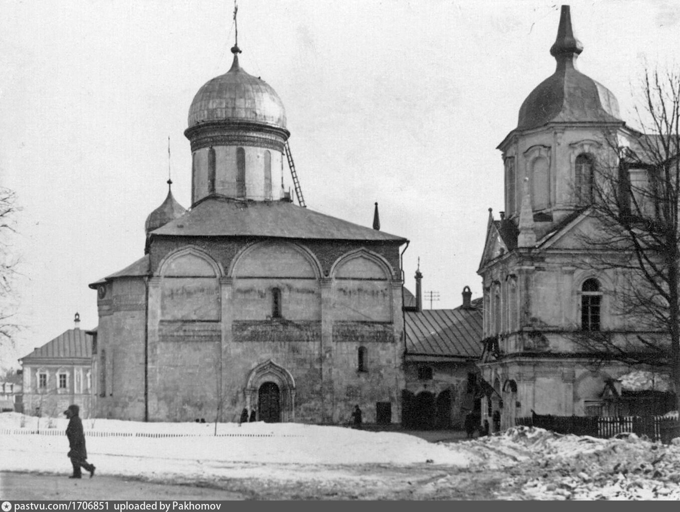 Церковь на Смоленской метро