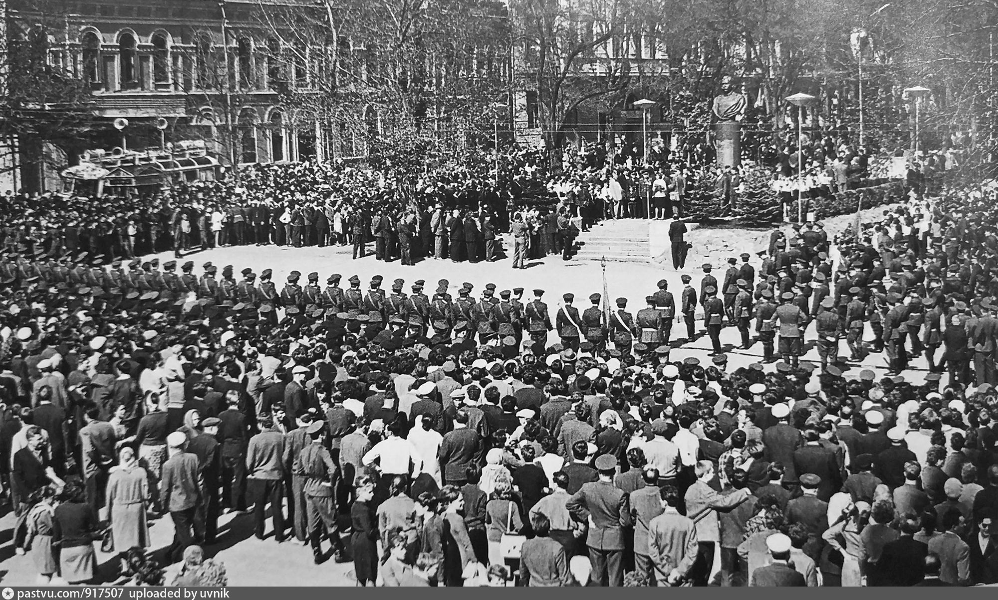 7 апреля 1966. Похороны Буденного.