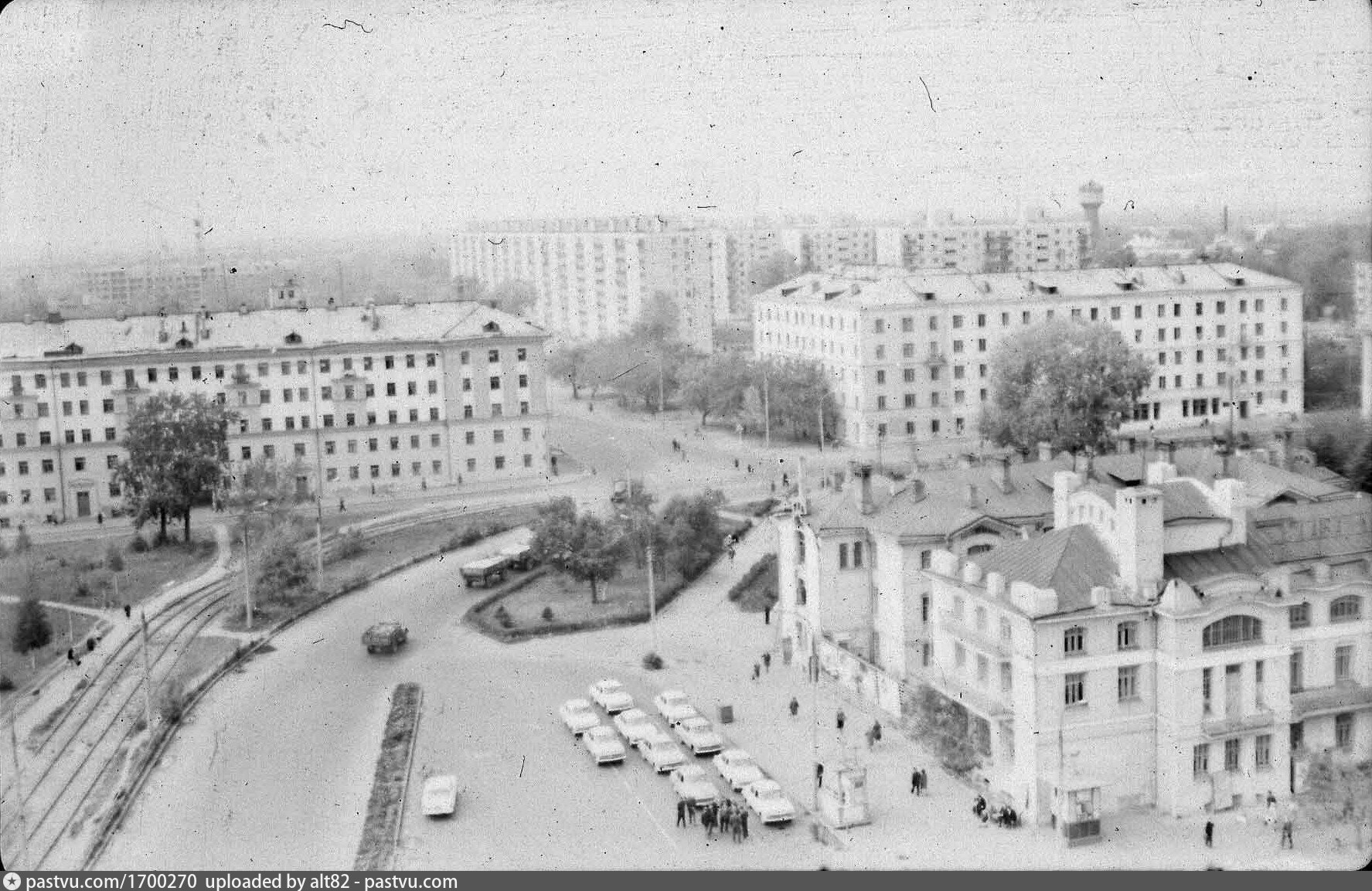 Сормово ул культуры. Горький 1970. Красная Сормово Нижний Новгород. Медведь в центре Сормова. Зыковы Горький 1970.