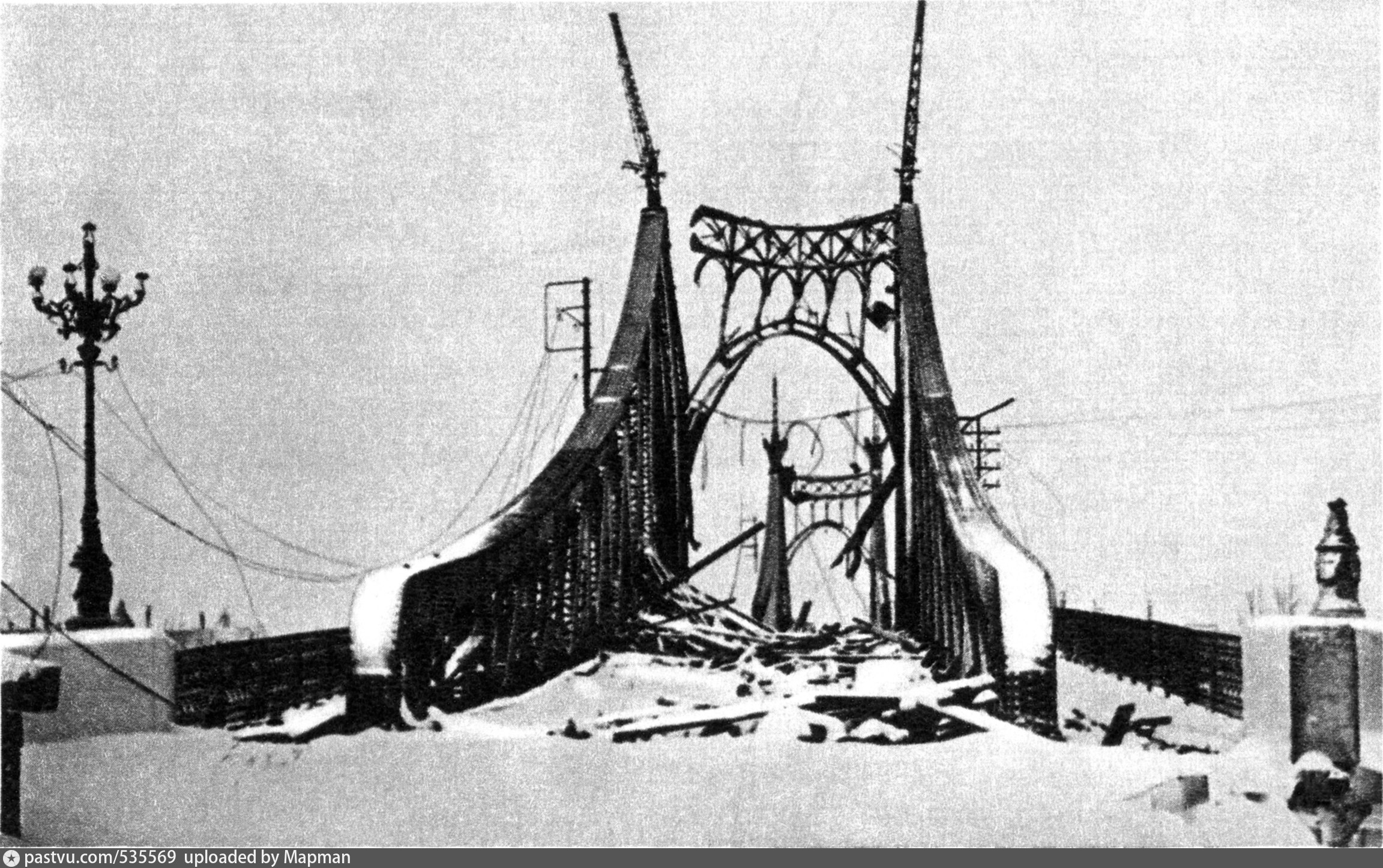 Тверь в годы великой отечественной войны. Взорванный Староволжский мост. Разрушенный Староволжский мост в Твери. Тверь 1941г мост.