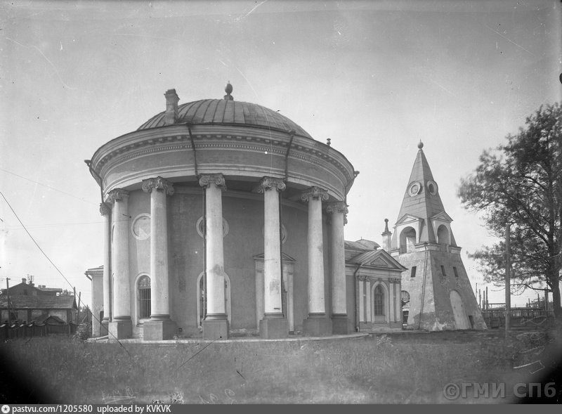 Церковь Святой Троицы "Кулич и Пасха"