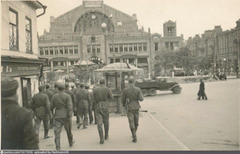 Немцы в киеве 1941 фото