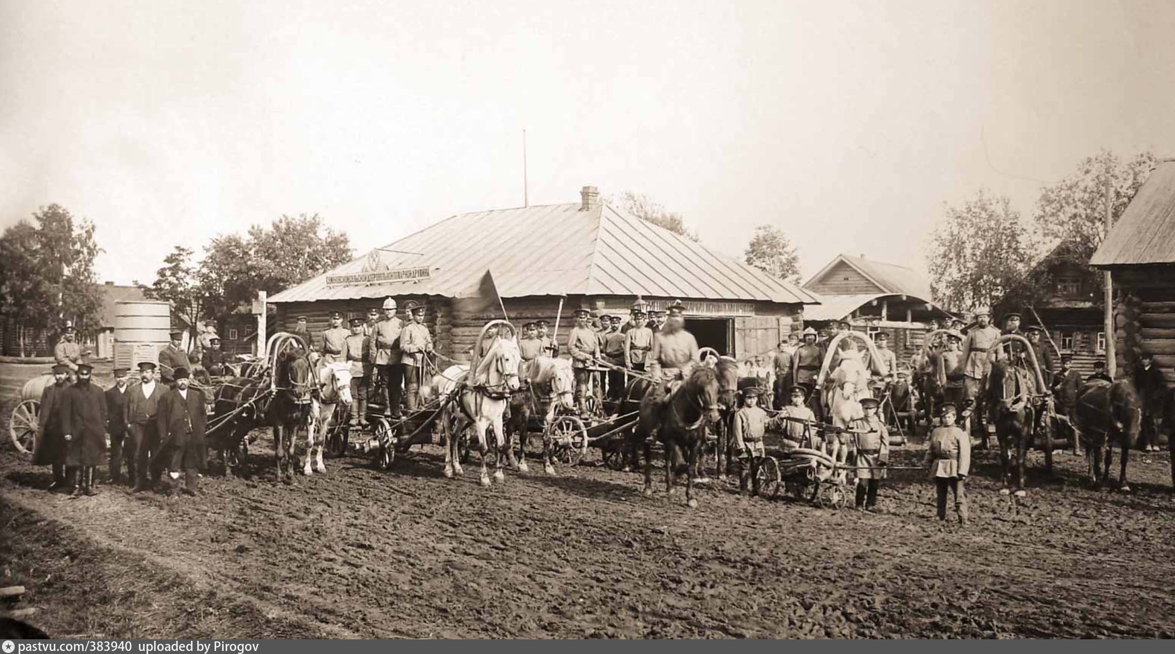 Село века. Семеновское лапотное Кинешемского уезда. Семеновское лапотное Островское. Село Семеновское лапотное. Костромская Губерния 19 век.