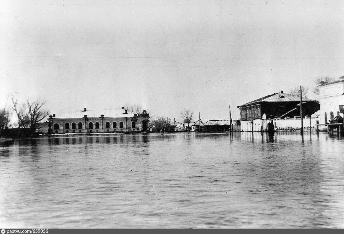 Город орск сегодня наводнение. Наводнение в Кургане 1914 года. 1929 Наводнение Великий Устюг. Наводнение в Выксе 1881. Наводнение Харьков.