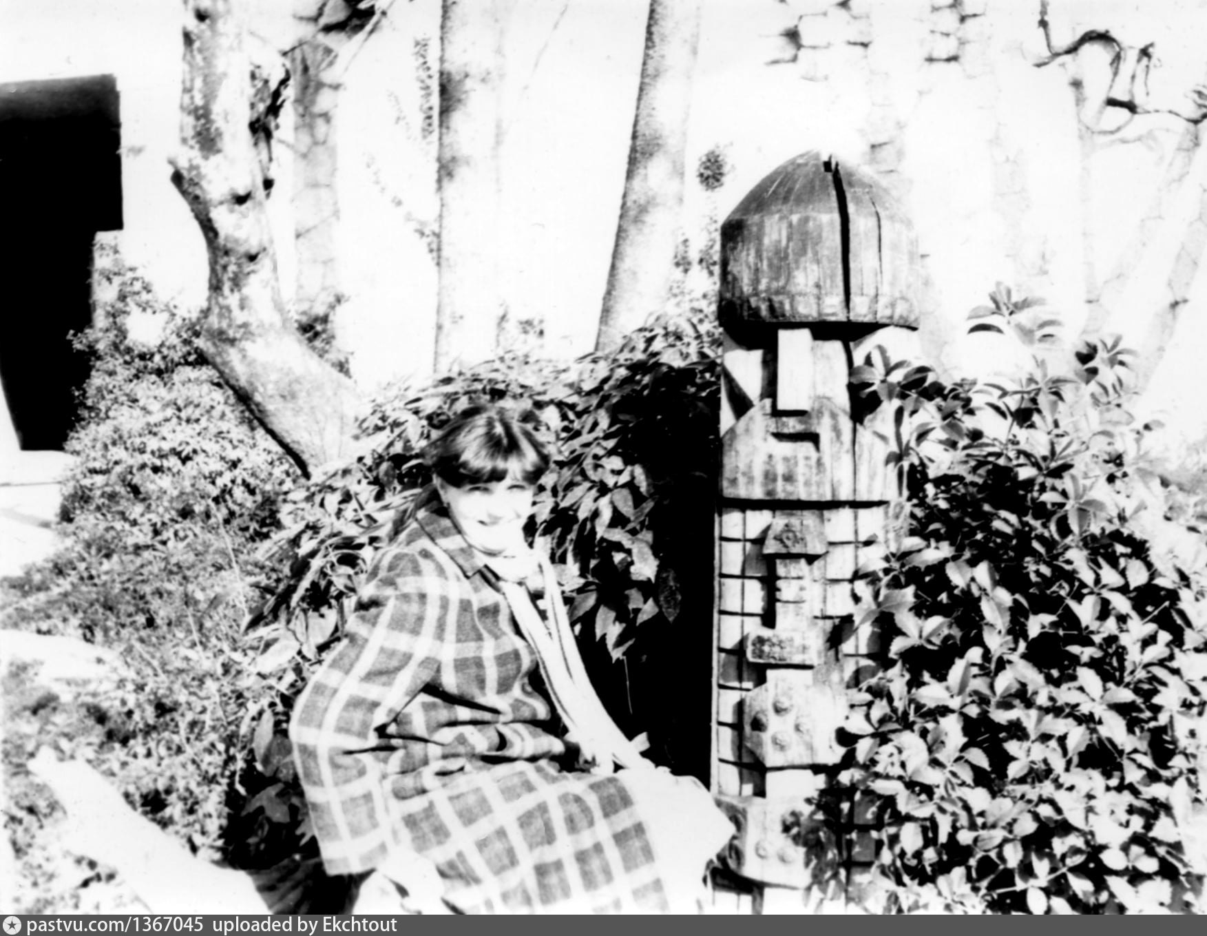 Уголок Венчагова в Комсомольском сквере