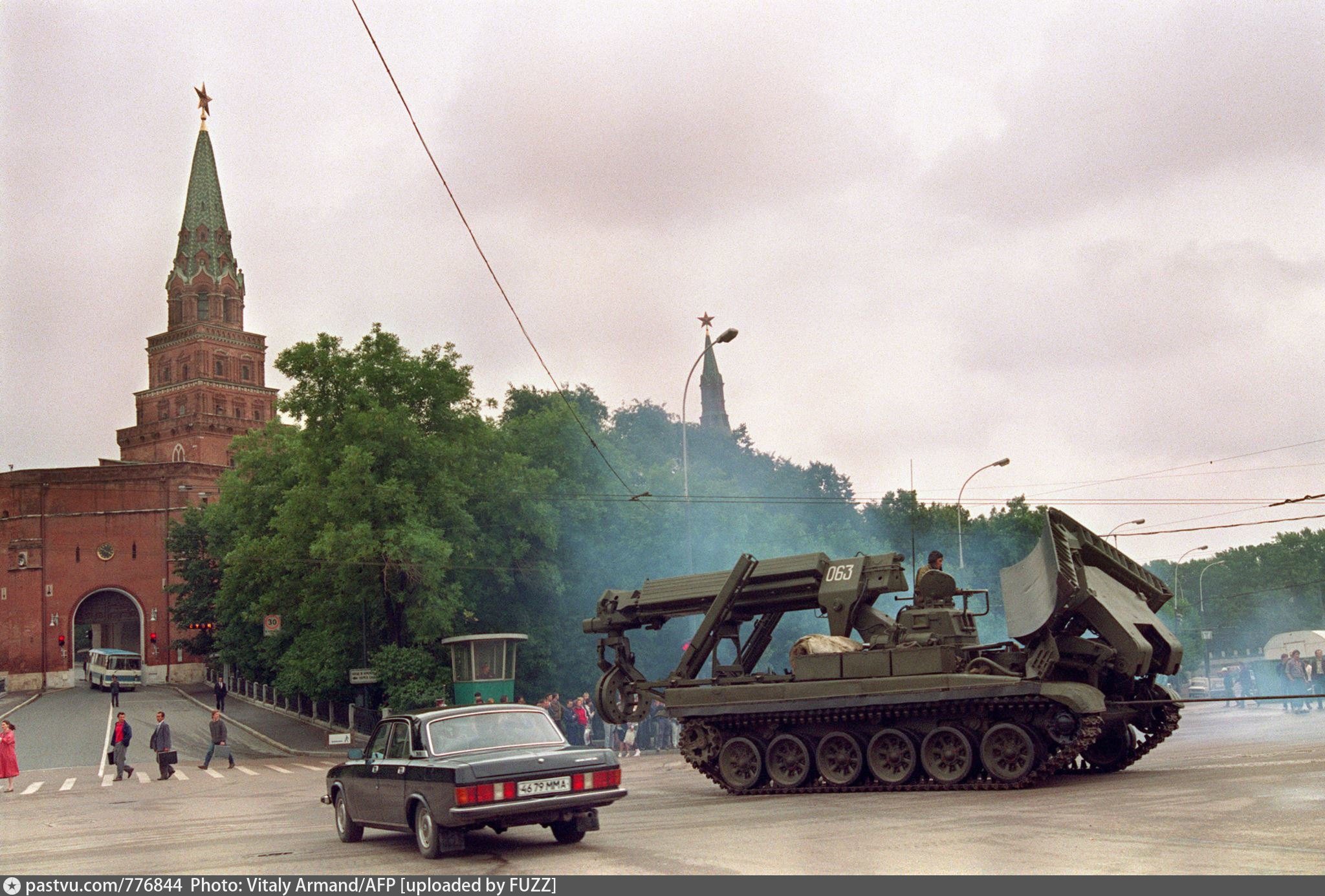 Москва 19 августа. Путч 1991. Танки ГКЧП В Москве 1991. Путч 1991 Манежная площадь. ГКЧП танки в Москве.