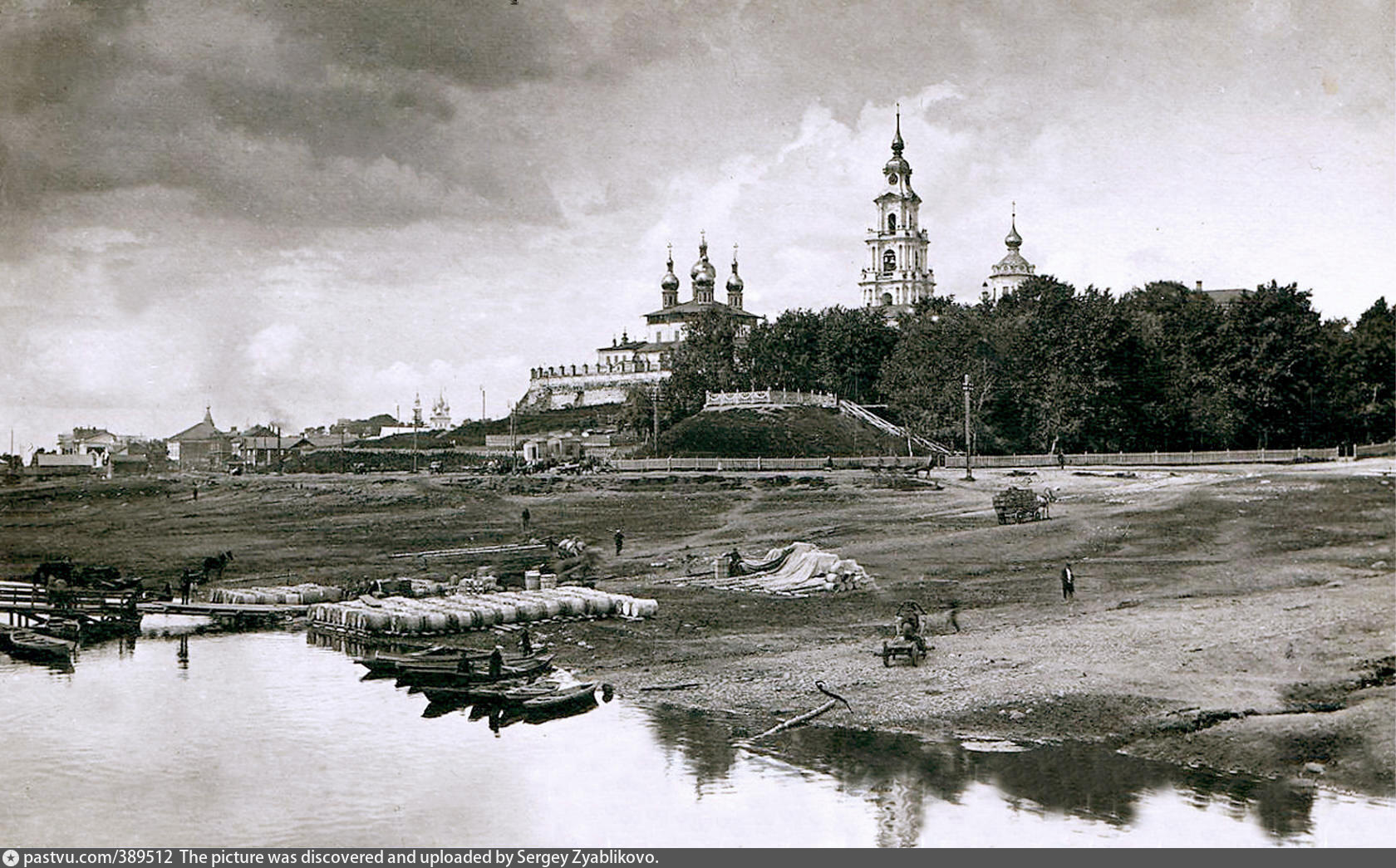 Первый кострома. Первый Костромской Кремль. Костромской Кремль 1676. Костромской Кремль 17 век. Костромской Кремль 19 век.