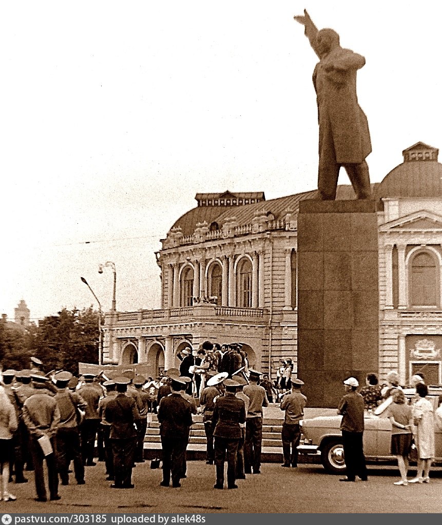 Памятник ленину в тамбове фото