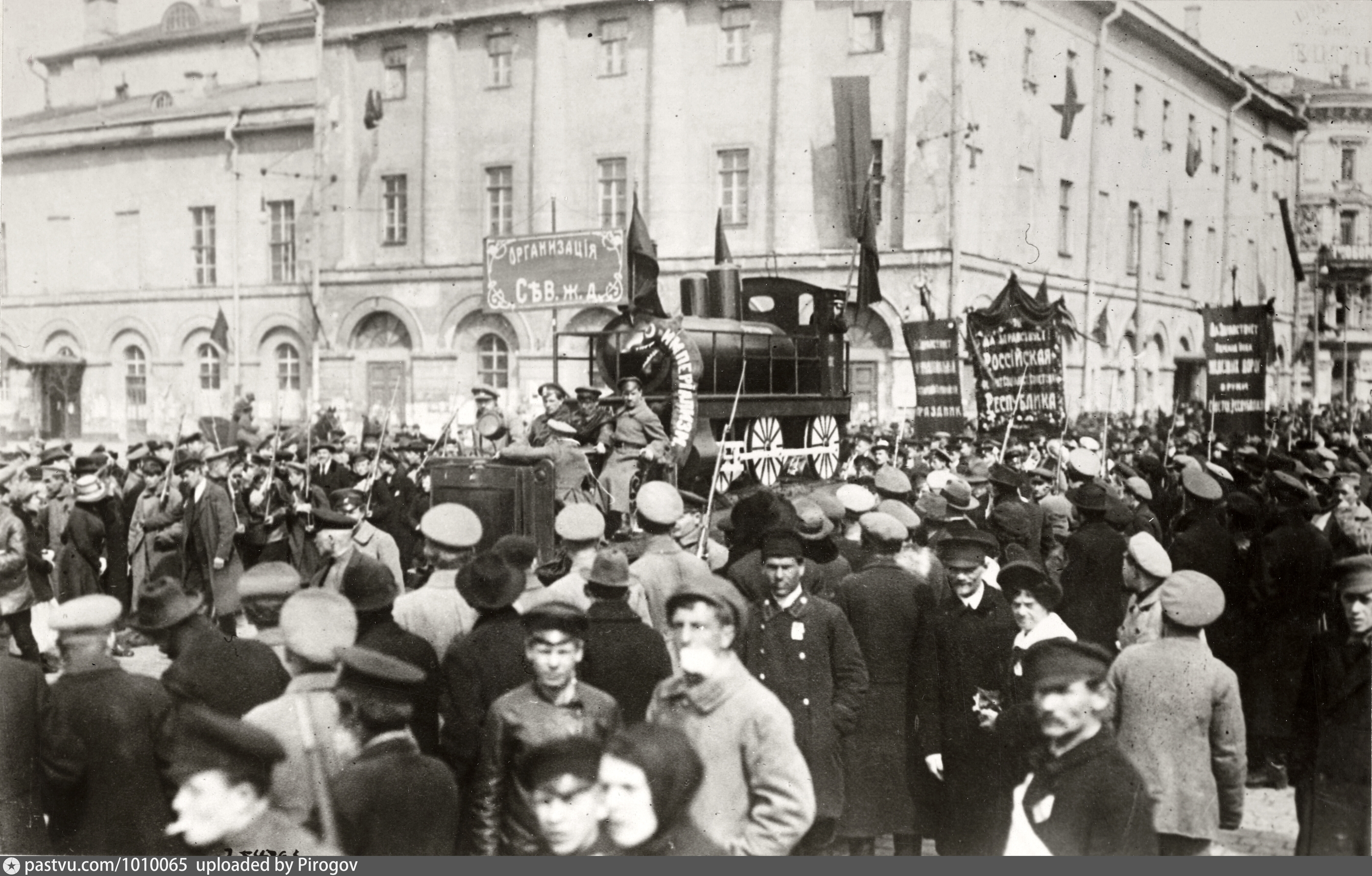 1 2 3 революция. Революция 1918 Гражданская война. Революция 1918 Москва. Революция в Нижнем Новгороде 1917. Революция в Италии 1918-1919.