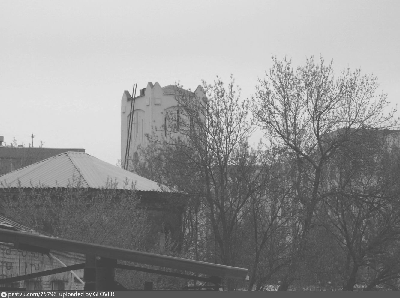 Семёновская мануфактура. Водонапорная башня