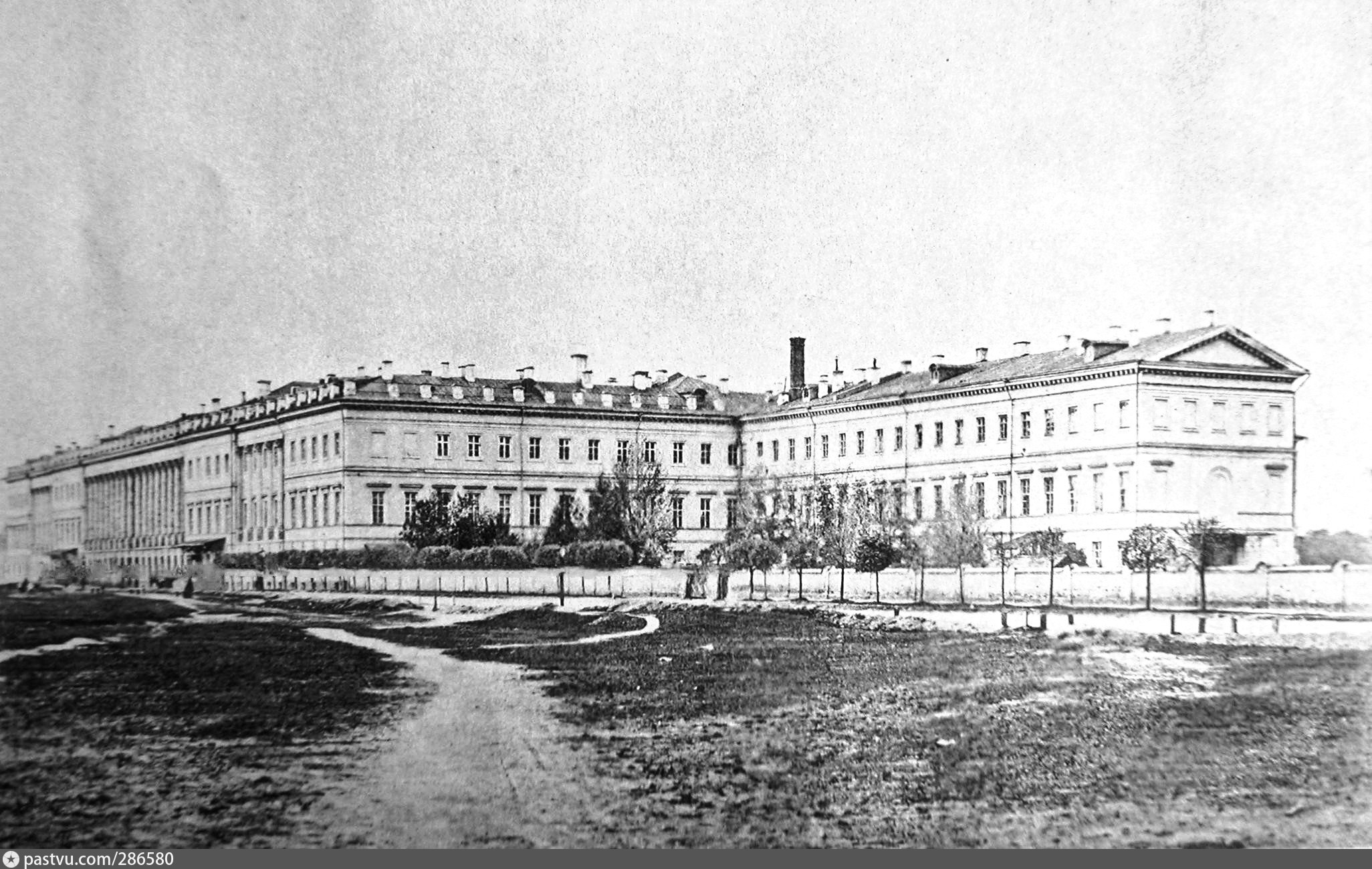 екатерининский дворец в лефортово старые