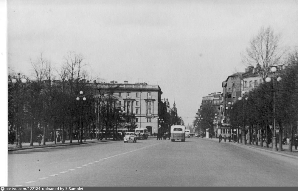 Кировский проспект. Ленинград Каменноостровский проспект 1930. Каменноостровский проспект 1950. Каменноостровский проспект 1920 год. Кировский (Каменноостровский) проспект 1979 год..