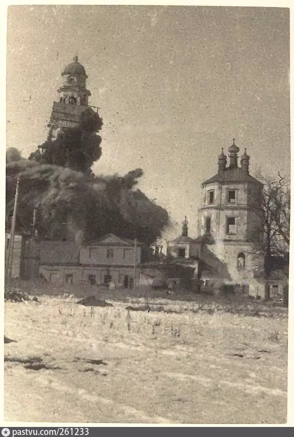 Разрушенные церкви в Казанском Кремле