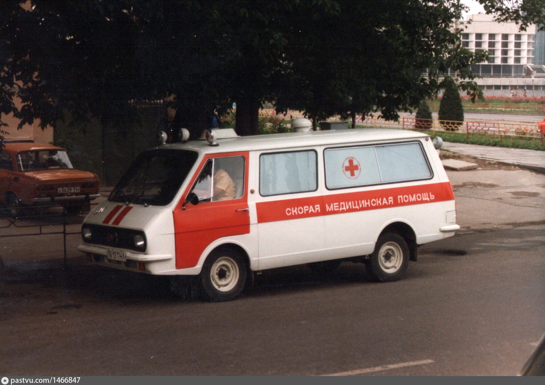 Скорая ташкент. Ташкент РАФ. Скорая помощь 1986 год. Сгорели Бунина Липецк РАФ 2203. Купить РАФ В Ташкенте.