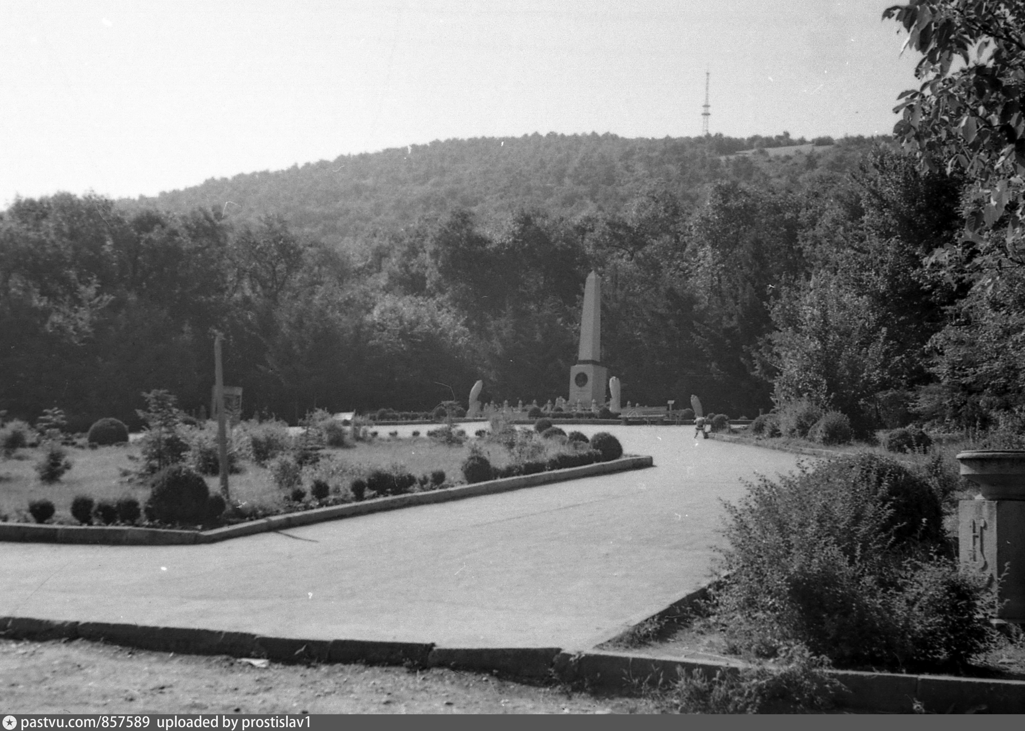 место дуэли лермонтова пятигорск. горы горы пятигорск ресторан. лермонтовский парк место дуэли лермонтова кафе шалаши. кристэлла пятигорск ресторан. ресторан дуэль пятигорск.