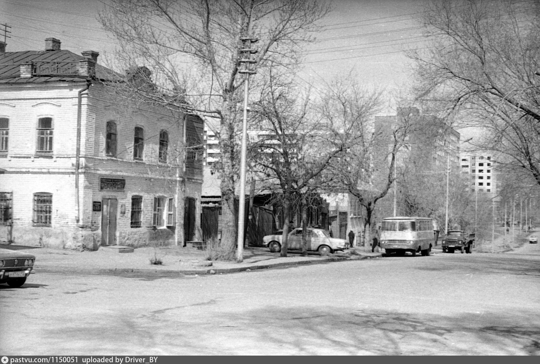 Чапаев улицы городов. Чапаева Советская Саратов. Чапаева Зарубина Саратов. Улица Чапаева Зарубина Саратов. Саратов pastvu.