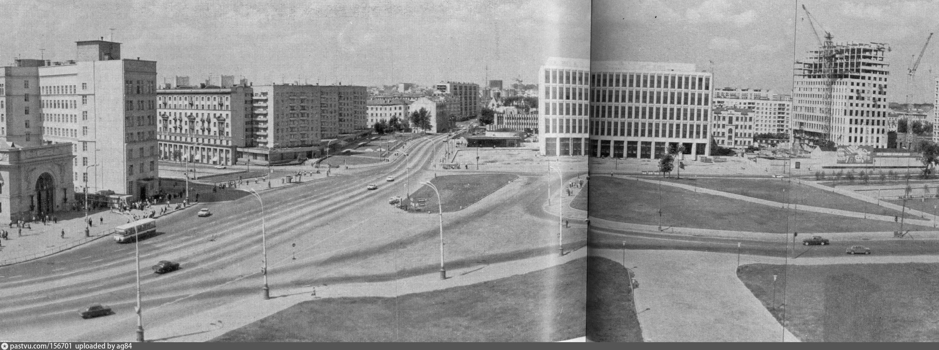 Октябрьская площадь в Москве 1972г