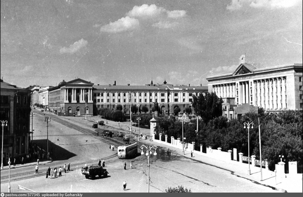 Советские времена курская. Курск 70 годы. Курск 1960. Улица Ленина Курск СССР. Советская площадь Курск.