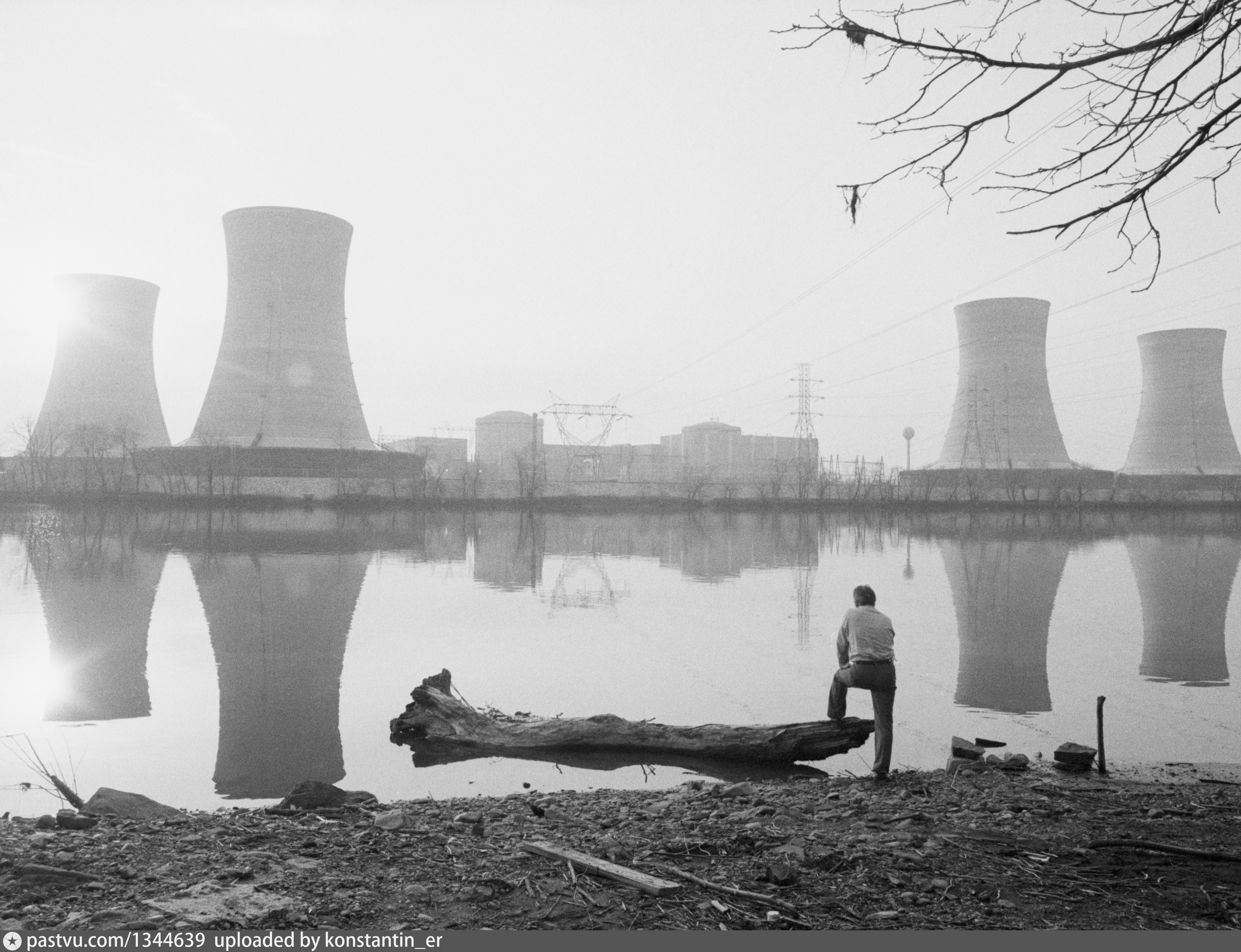 Майл айленд. АЭС three Mile Island. Авария на АЭС три-майл-Айленд 1979 год. Три-майл-Айленд, США, 1979. АЭС три майл Айленд США авария.