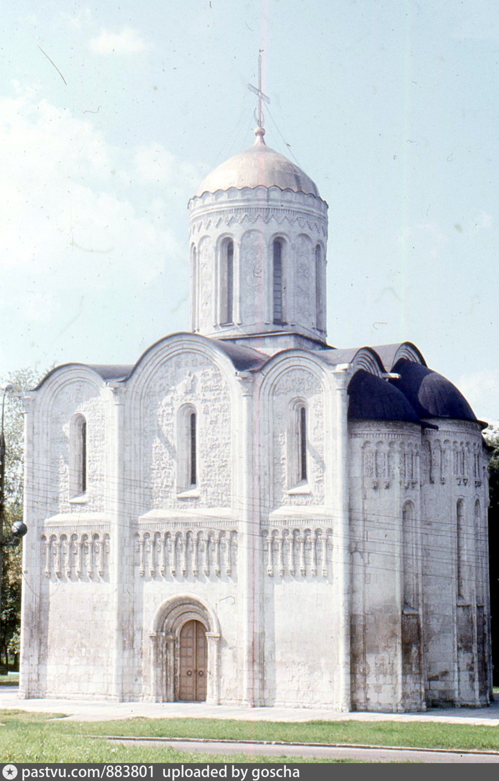 Дмитриевский собор Суздаль