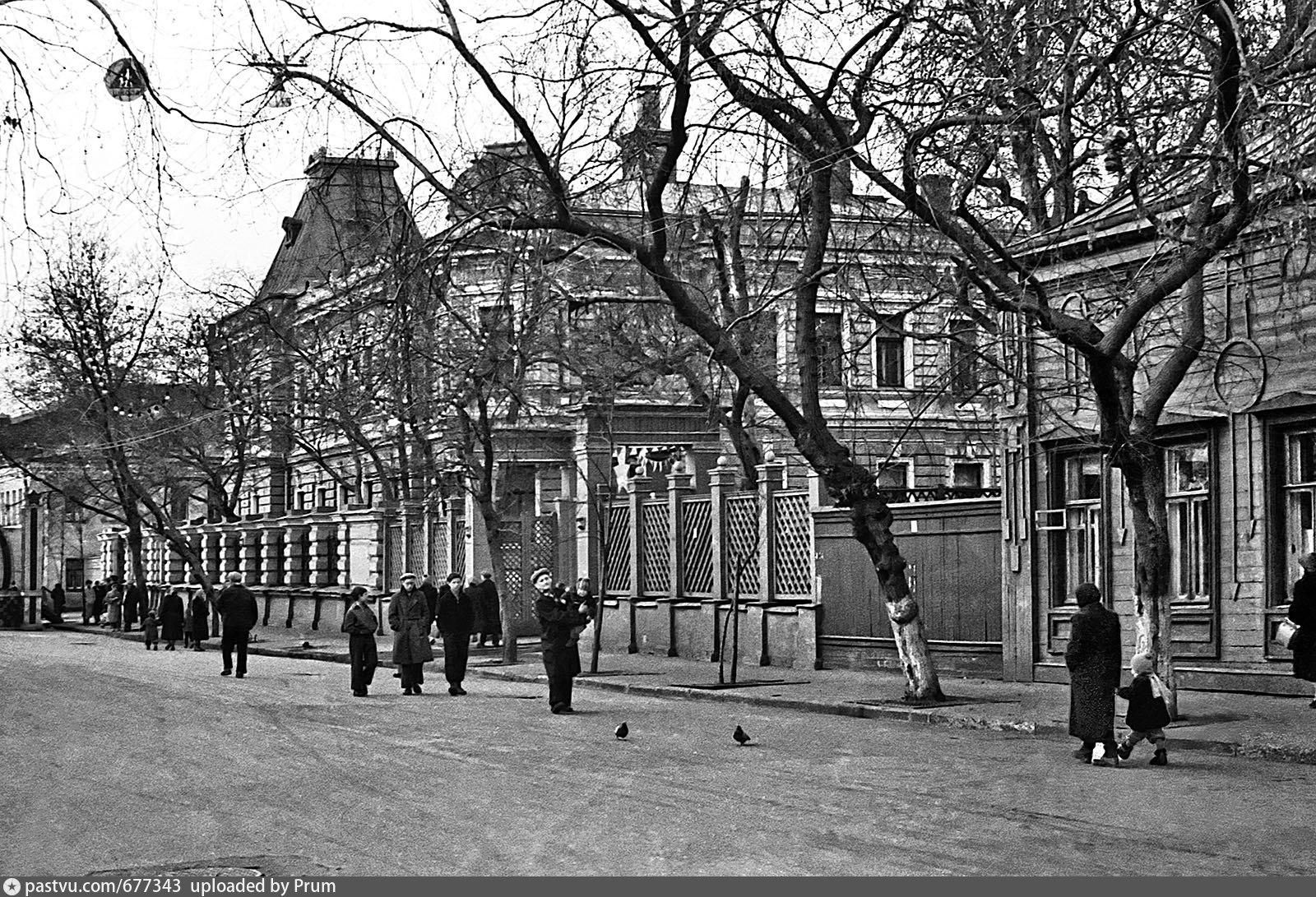 Улица Бахрушина, 17. Дом пионеров Москворецкого района - Retro photos