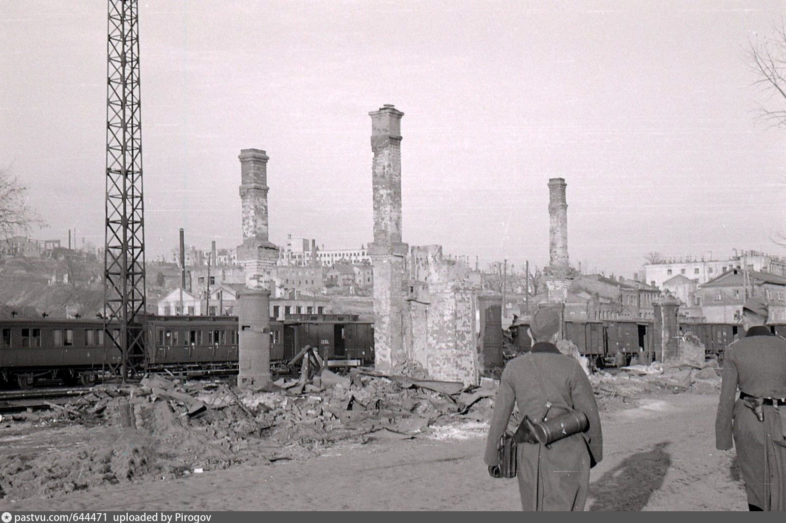 Начало оккупации. Вокзал Тверь в 1941. Сокольский вокзал хотели взорвать. Фото район Бежица у врырка и вокзала 1941 год.