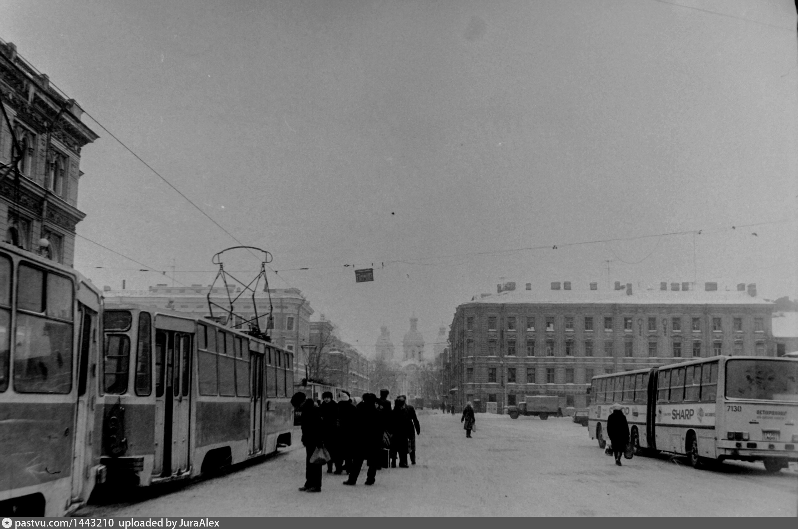 площадь воровского