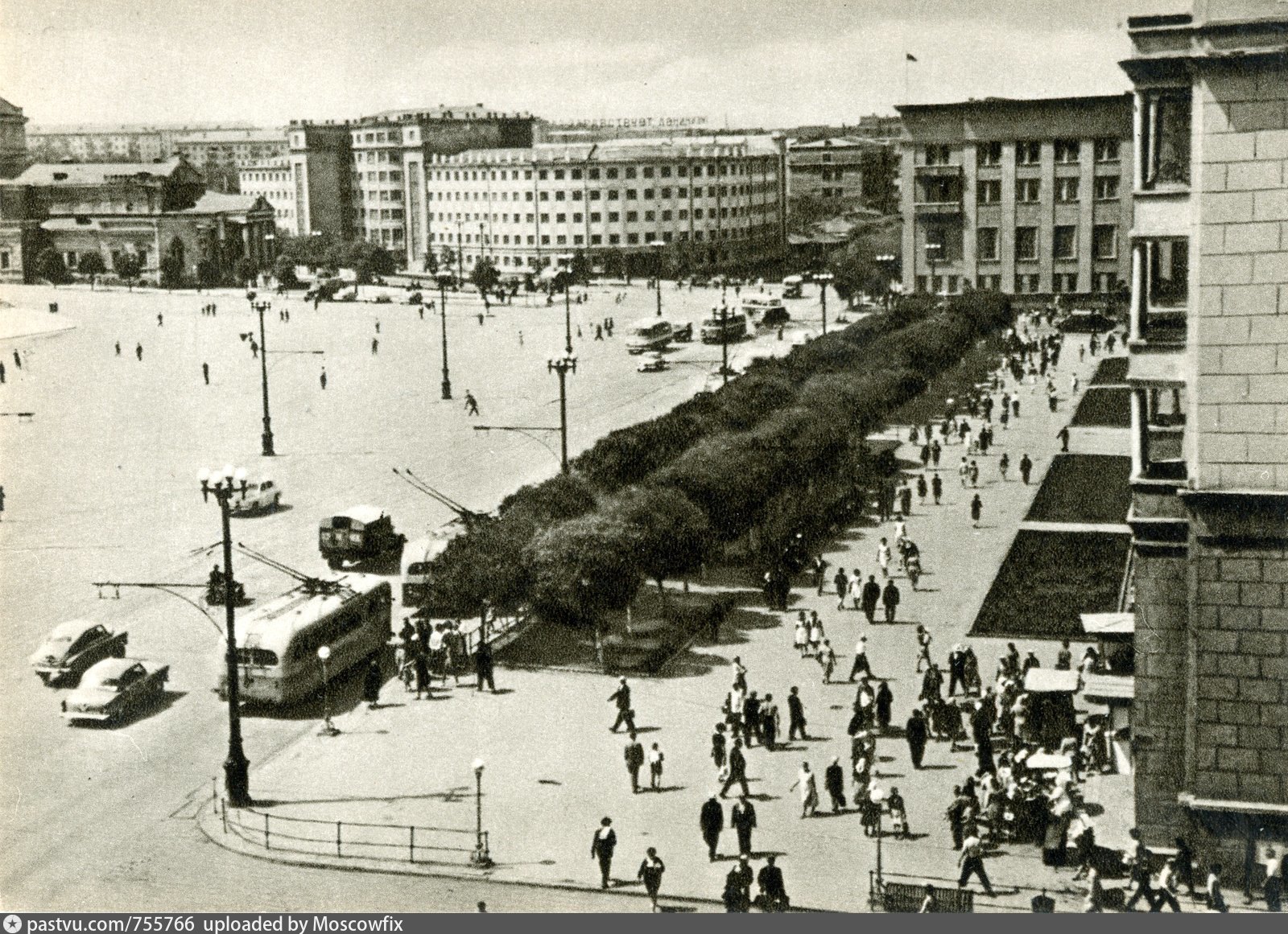 Челябинск площадь революции 20 век