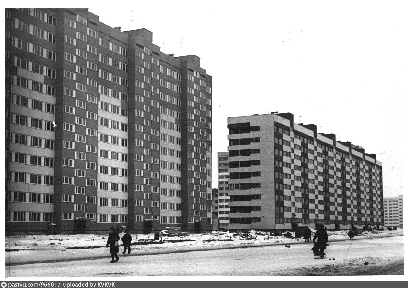 улица партизана германа в ссср. проспект луначарского 1990. дом политпросвещения красноярск. 1977 год постройки дома. 1977 год постройки дома.