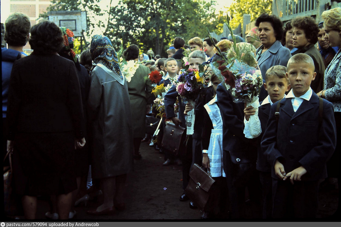 1 сентября 1966. Школа 241 Москва Марьина роща. Школа 605 Марьина роща. Шереметьевская улица школа 241.