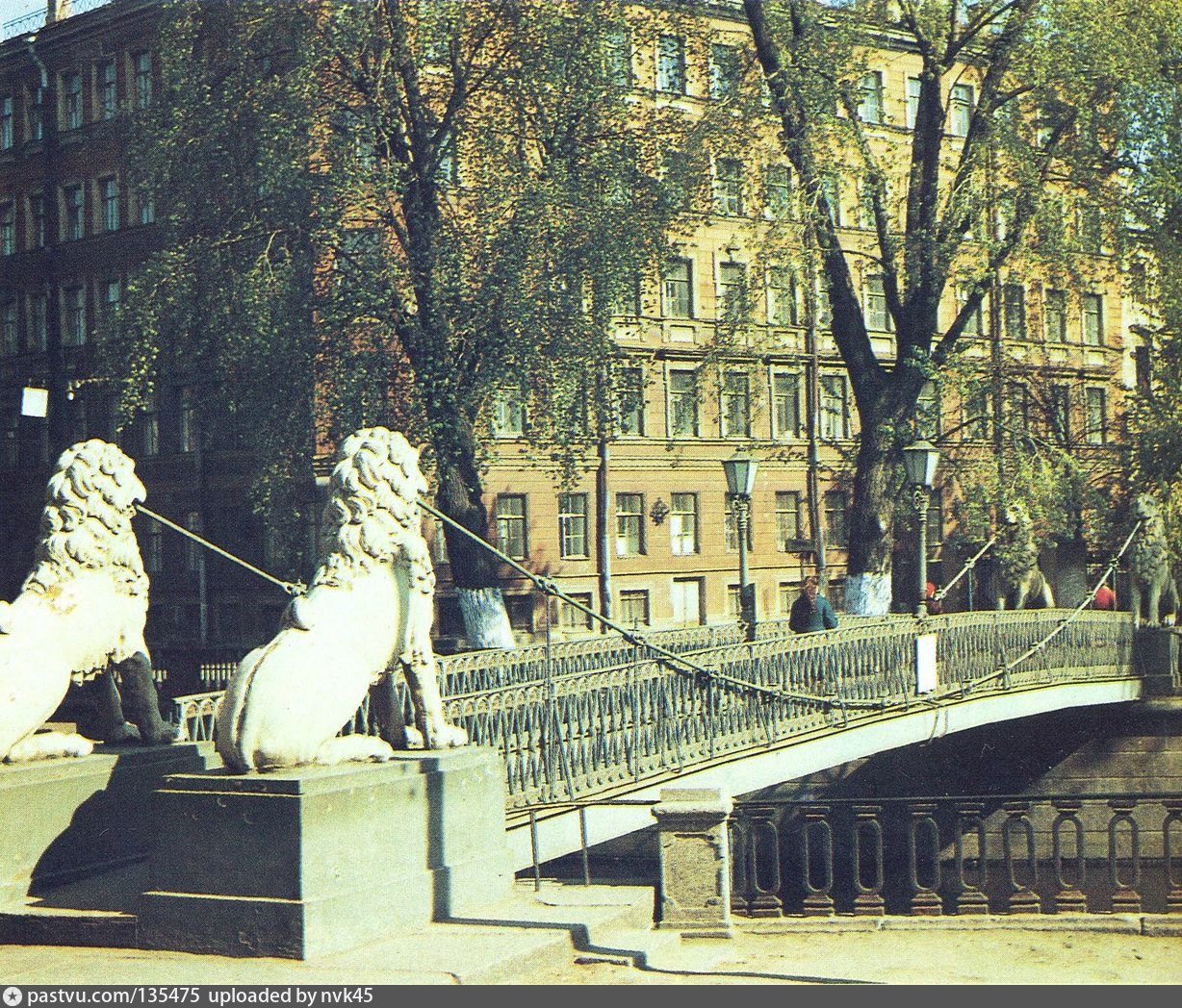 Львиный мостик в Санкт-Петербурге
